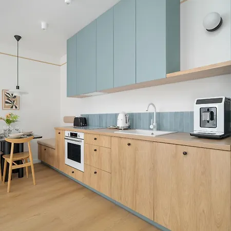 Apartment Unique 2-bedroom On The 10th Floor With Free Garage By Renters