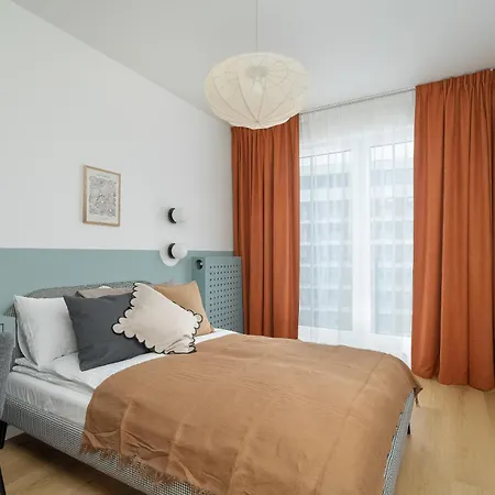 Unique 2-bedroom On The 10th Floor With Free Garage By Renters