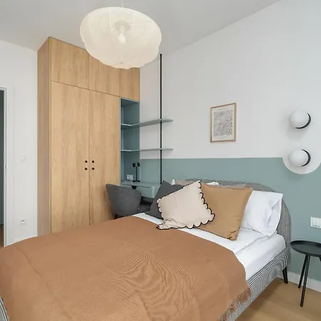 Apartment Unique 2-bedroom On The 10th Floor With Free Garage By Renters *
